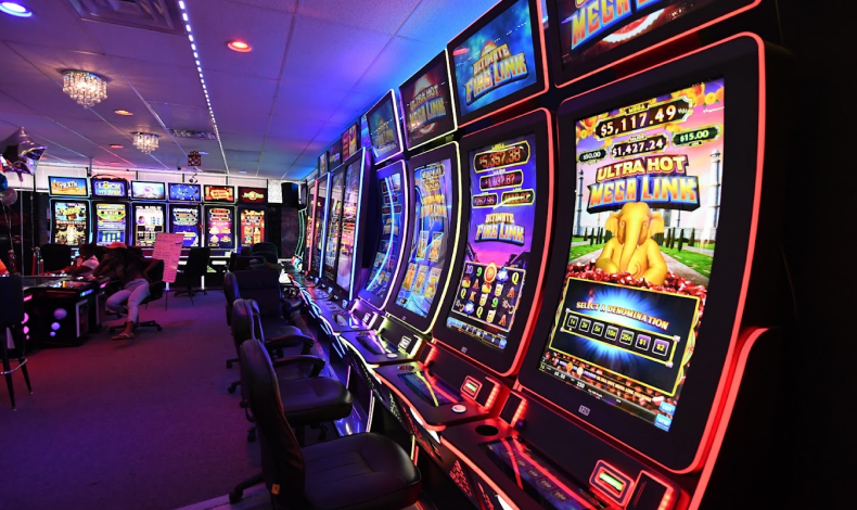 Second Strike slot play for money